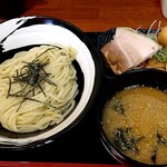 俺の中華たなか家 - 「つけめん味噌味玉トッピング⤴️」着盆＼(^o^)／