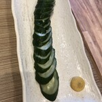 魚心 - 「胡瓜一本漬」(583円)