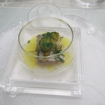 クイントカント - 鯛のバポーレ：鯛、はまぐり、オレンジ・オイル、ポロ葱2