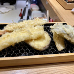 Tempura To Sushi Juu Hachi Tsubo - 天ぷら五種盛り@979円