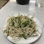 ゆたか食堂 - ある方に新しい世界が目の前にと言わしめたニラもやし炒め