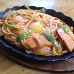 昔ながらのパチパチナポリタン　６５０円