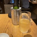 魚工房 としまや - ワイン進みました