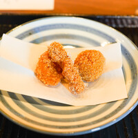 鎌倉 北じま - 新玉ねぎ、新ごぼう、新子芋のおかき揚げ