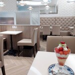 銀座千疋屋 銀座本店 フルーツパーラー - 内観一部