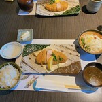 とんかつ食房 厚○ - ロースカツ定食です