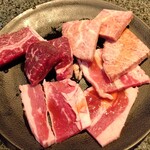 Amiyaki Tei - 旨味カルビと霜降り風焼肉
