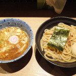 仁鍛 - 味玉つけ麺スープ入り