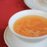 東天閣 神戸本店 - フカヒレスープ