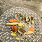 スープとカレー ボンジョルネ - ●ポワソン（魚のメイン）
      鱧のムニエル　特製ラタトゥユとパプリカのピュレで
      ナス・ホワイトアスパラ・芽蕪