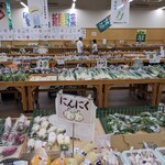 Fa-Ma-Zu Ma-Ke-Tto Ka-Ra-Ka-Ze - 広い野菜売り場♪