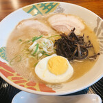 拉麺處 丸八 - ラーメン 1,000円