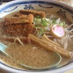 豚珍館 - みそトンカツラーメン