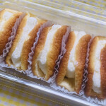 シロヤベーカリー - オムレット5個入のみ販売です