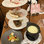 ダイニング＆カフェ ランデブーラウンジ - 