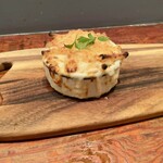 Ata - オマール海老のローストと爪のグラタン