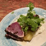 Ata - 初鰹とフロマージュ・ブランと焼き茄子 クミン