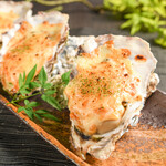 Grilled Oyster with shrimp and miso cheese (1 piece)