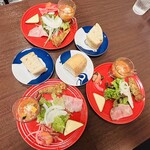 バルハチゴー - 前菜盛合せ＆自家製フォカッチャ