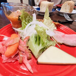 バルハチゴー - 前菜盛り合わせをアップで