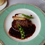 ビストロ ルポルポ - 牛フィレ肉の赤ワインソース