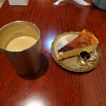 チーズケーキと彩りカレー Luna piena - 