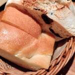 Di PUNTO - 食べ放題のお通しパン