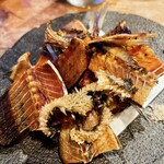 魚酒場 二つめ - 骨せんべい。やめられない、止まらない。