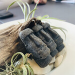 プレゼンテ スギ - ㉓ 猪のラード+黒胡麻のフィナンシェ