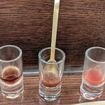 CASA DE GAZTA - 3種のソースが付く