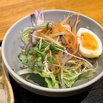 Oshokujidokoro Itarutei - ◆ サラダ
                      数々の野菜が使用されており、大満足。