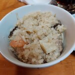 権兵衛 - 帆立の釜飯(茶碗によそったもの)