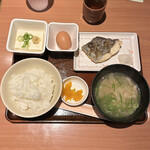 玉乃光酒蔵 - 豚汁定食(770円)
