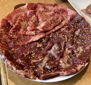 Yakiniku zammai - カルビ990円、ハラミ980円　各一人前