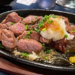 肉と酒 虎辰 - ランチ　和牛サイコロステーキおろしソース