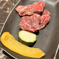 個室焼肉 牛炙 名駅別邸 - はらみ