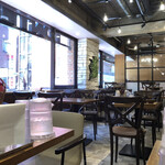 肉バル＆国産ワイン TONTEKING - 店内の様子