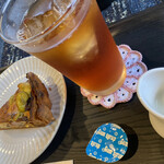 小さなお菓子屋さん ふわり - キッシュとアイスティー　セットで50円引