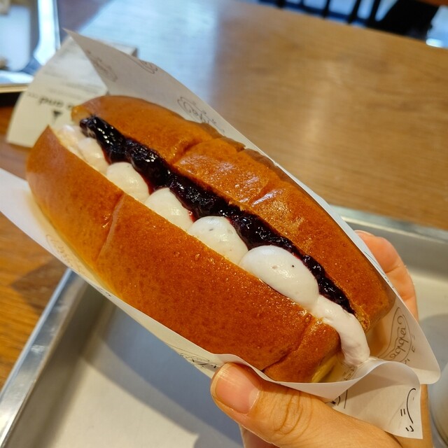 niko and  COFFEE Umeda Heppufaibu - Osaka Umeda/Cafe | Tabelog