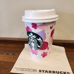 STARBUCKS COFFEE - Tスプリングラテ(465円)です。