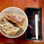 杭州飯店 - スマホと比較…デカい♬