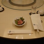 Shisen - テーブルセットアップ状況
                        
                        ●ランチオーダビュッフェ　
                        　大人 平日 ¥3,900 土日祝日 ¥4,200 
