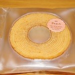 さとや - 「白桃バウム（季節限定）」￥300です(2013/9/1UP)