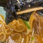 ラーメン 山岡家 - 海苔巻き食べも美味しい