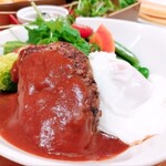 丸福珈琲店 - 国産牛ハンバーグのロコモコ丼ドリンクセット