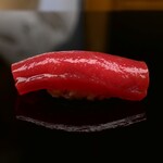 鮨 あらい - 噴火湾の鮪赤身