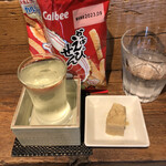 麹町いづみや しろ - カルビーかっぱえびせん、熊本 五ッ木 山うにとうふ、栄光富士 風刃 五百万石 辛口純米