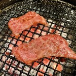 炭火焼肉　じもんじゅ - 