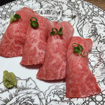 Nikuzuki - 肉寿司（二人分）