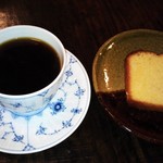 Le Jardin de Qahwah - イブラヒムモカと、チーズのパウンドケーキです